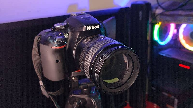 Nikon D5300 with two lenses Nikon 18-70mm and Tamron 70-300mm 5