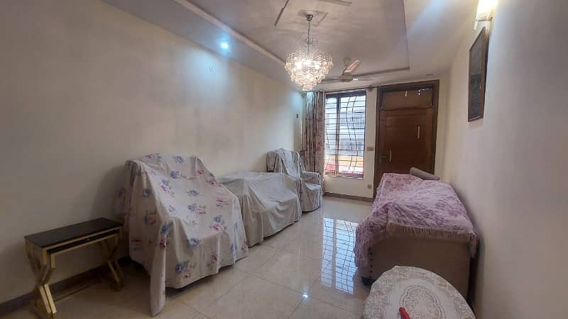 A Well Maintained 2 Bed Upper Portion Is Available For Rent 2