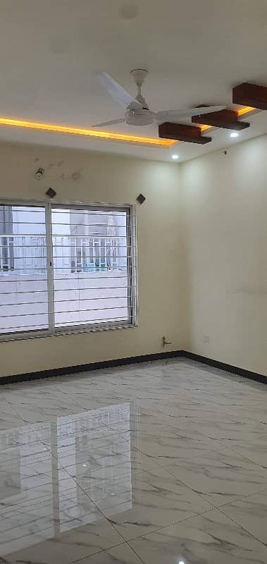 dha sec A 1 kanal just like a brand new house for rent 22