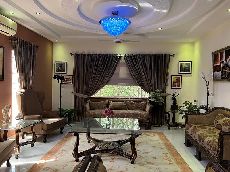 Corner 1 Kanal Fully Furnished Luxury Portion Weekly Monthly Yearly Basis Bahria Town Phase 2 3