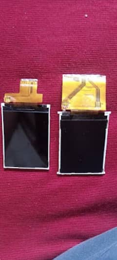 Keypad Mobile LCD's (200 ki ek hy)