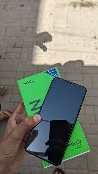 infinix note 11 condition 10/10 with box and charger amoled diplay 2