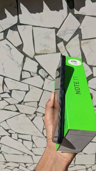 infinix note 11 condition 10/10 with box and charger amoled diplay 3