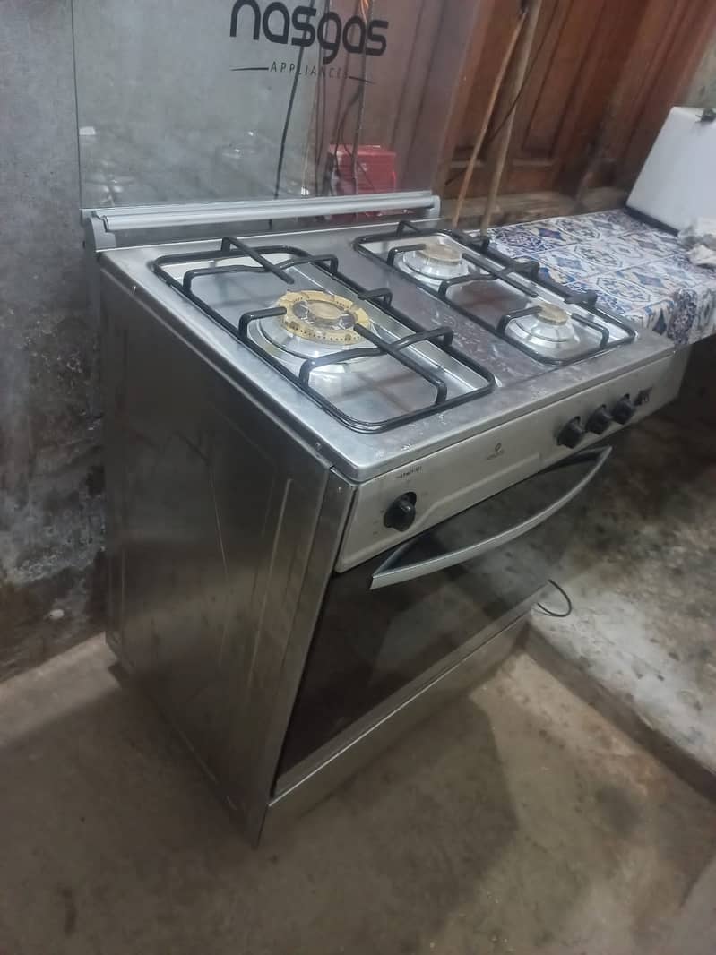 Nasgas oven with convection 3 burners and grillings 16