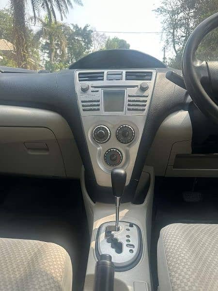 Toyota Corolla for Sale - Reliable and Efficient Ride!" 6