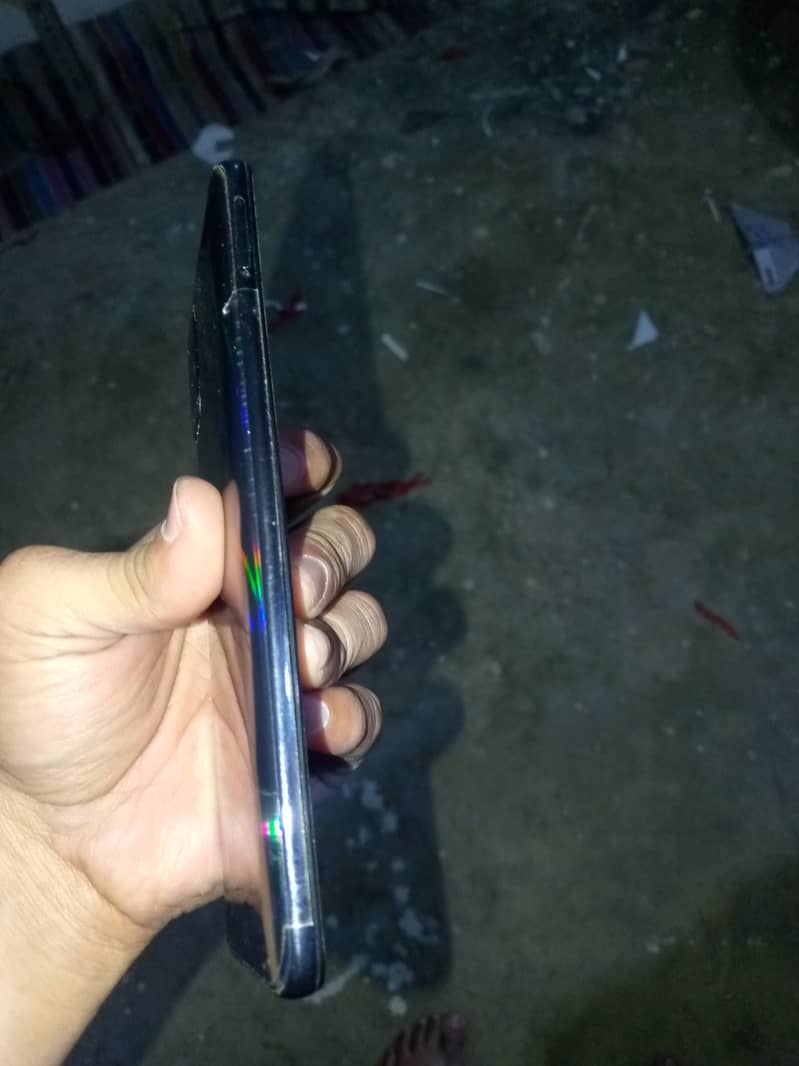 Samsung Galaxy A51 3