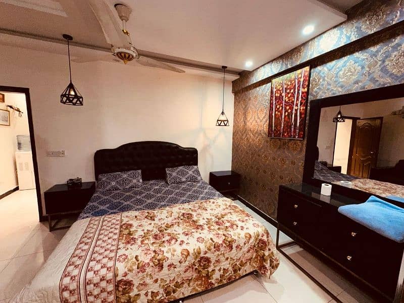 Daily Basis 1 Bedroom HOTEL Apartment Par Day Short Time Bahria Town 6