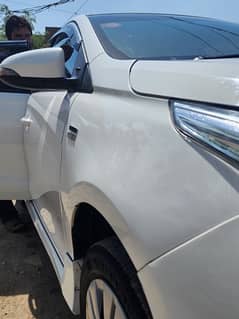 Toyota Yaris 2021 total geniune white lahore no.