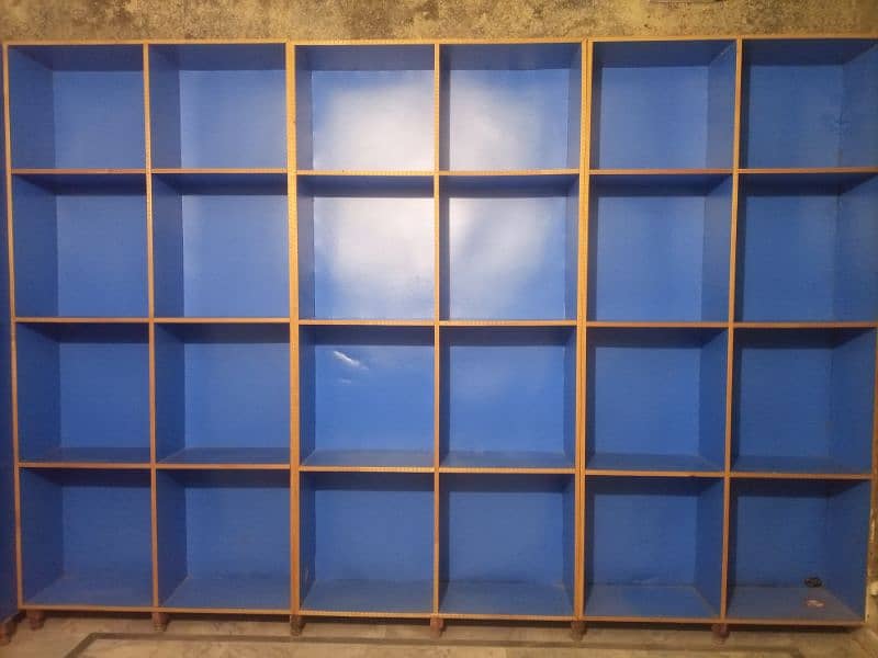 Racks for Pharmacy/Gen Store Pharmacies 1086947302