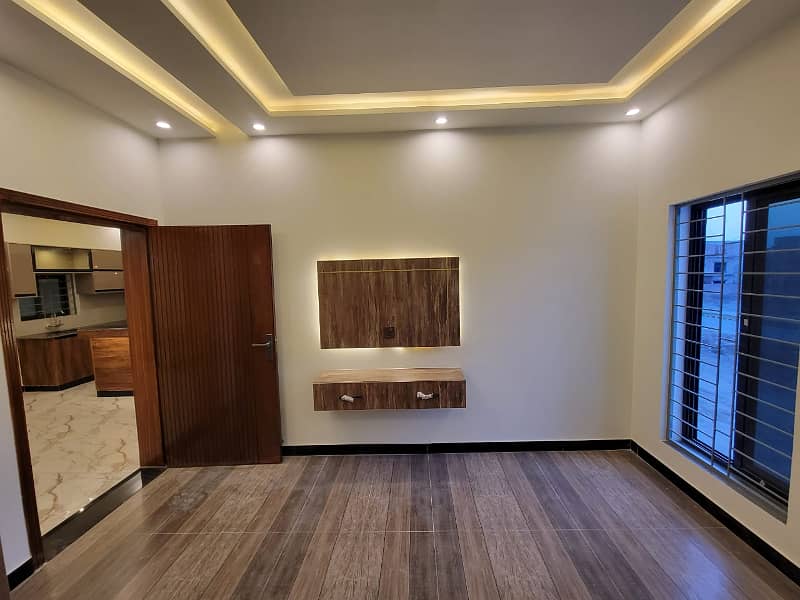 6 Marla Luxury House For Sale In Al Rehman Garden Phase 2 14