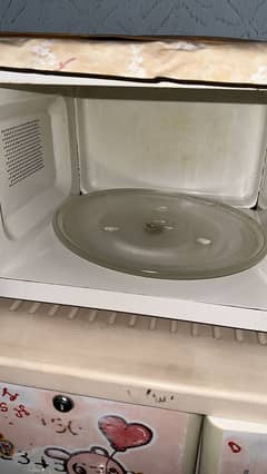 microwave oven