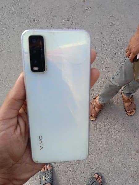 vivo y20 good condition short time used 4