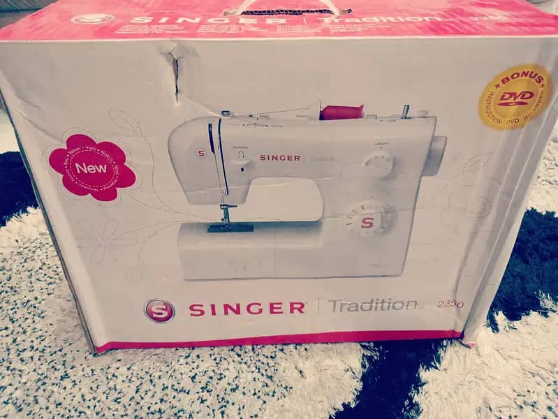 SINGER TRADITION Sewing MACHINE (Brand New) 3