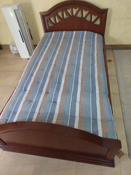 Heavy wood single bed 2