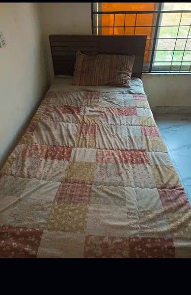 single bed with spring matress 1