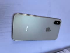 iPhone Xs white color
