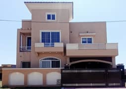 Buy A Prime Location 7 Marla House For Sale In Bahria Town Phase 8 - Abu Bakar Block