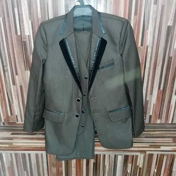 3peac suit condition 10by 10 0