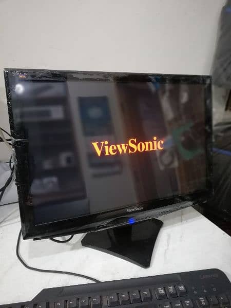 ViewSonic 19" LED Monitor with Built-in Speakers (A+ UAE Import Stock) 1