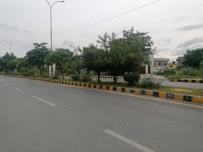 1575 Square Feet Residential Plot In Central Jinnah Gardens Phase 1 For Sale 4