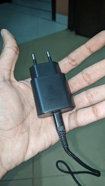 Samsung original fast charger (new) 4