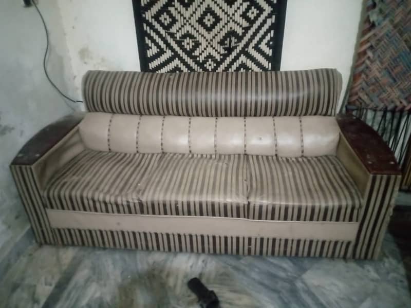6 Seater Sofa for Sale on Urgent 0