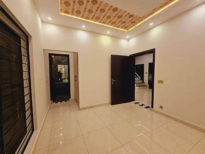 DHA 11 Rahbar House Available For Rent 5