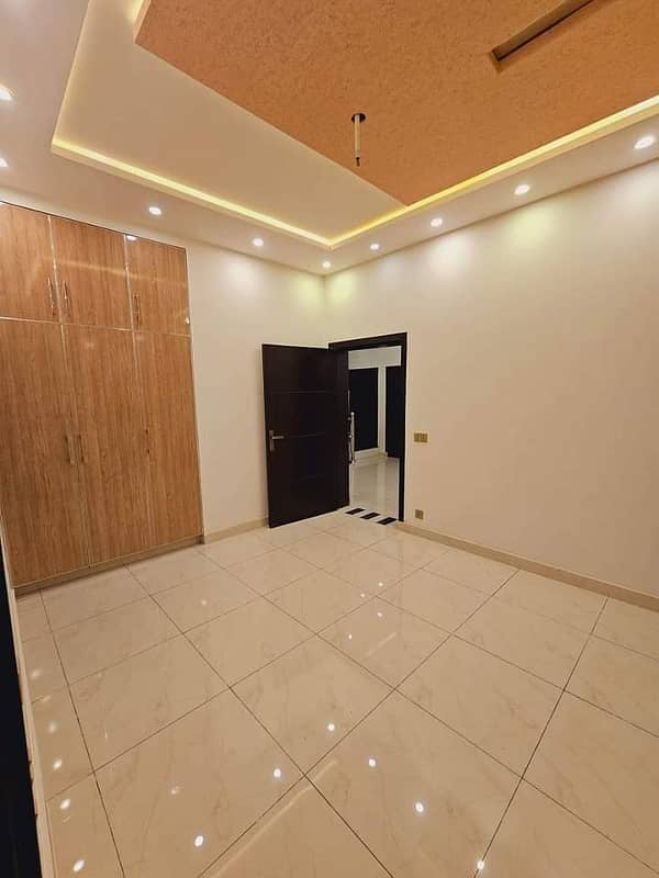 DHA 11 Rahbar House Available For Rent 19
