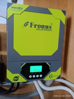 fronus solar inverter pack'condition with Box and wranty'card