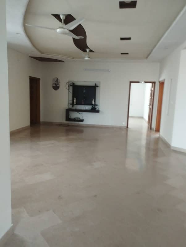 1 Kanal Upper Portion In Valencia Town 7