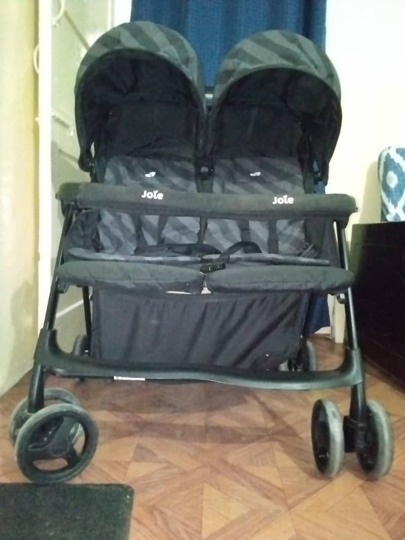 Joie Aire Twin Liquorice Baby Jogging Stroller Black 2