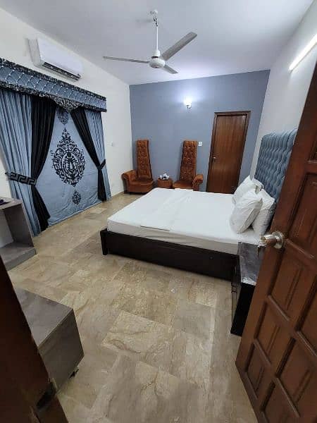 room available for blcok-9. clfton karachi 0