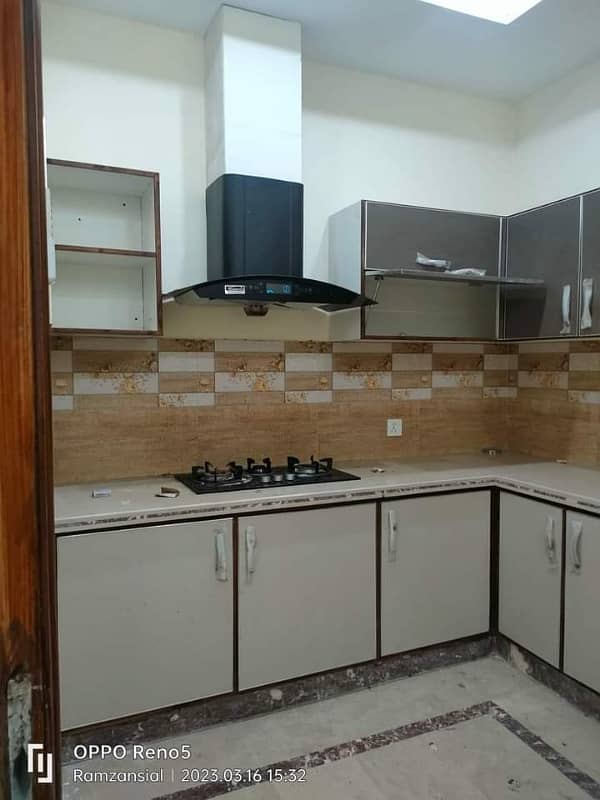 7 MARLA UPPER PORTION FOR BACHELORS AND SILENT OFFICE AVAILABLE FOR RENT IN PU PHASE 2 5