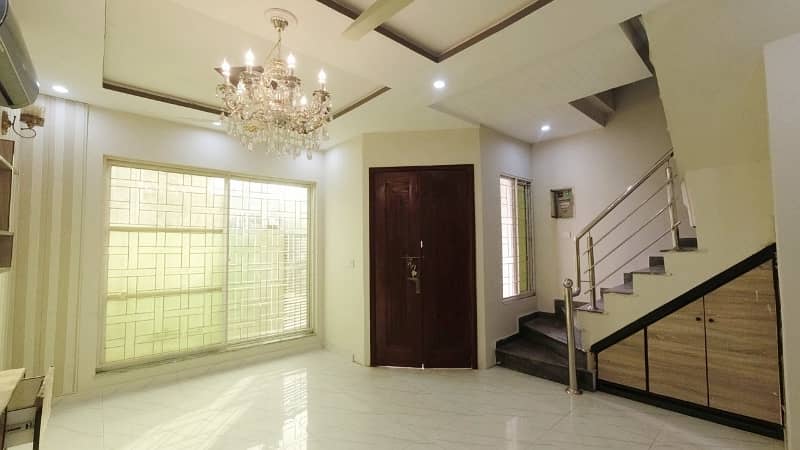 This Is Your Chance To Buy Prime Location House In Lahore 8