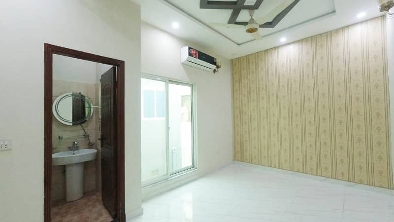 This Is Your Chance To Buy Prime Location House In Lahore 12