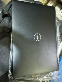 Dell Laptop 16/ 1TB