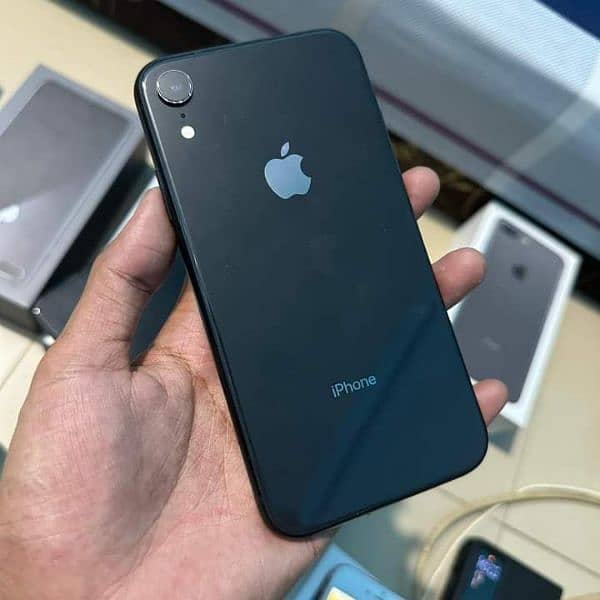 iphone XR PTA approved 128gb my wtsp/0347-68:96-669 1