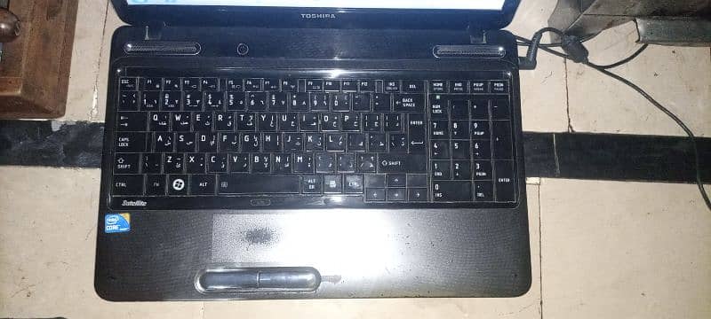 Core i3 m350 3gb ram 320 hdd Gamimg Laptop 1