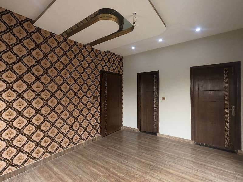 CONER AND FAING PARK House Is Available For Sale In Park View City Topaz Block Lahore 18