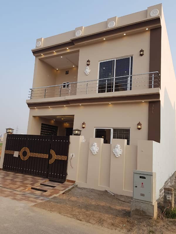 5 Marla Beautiful Brand New House Availablr For Sale In Park View City 0