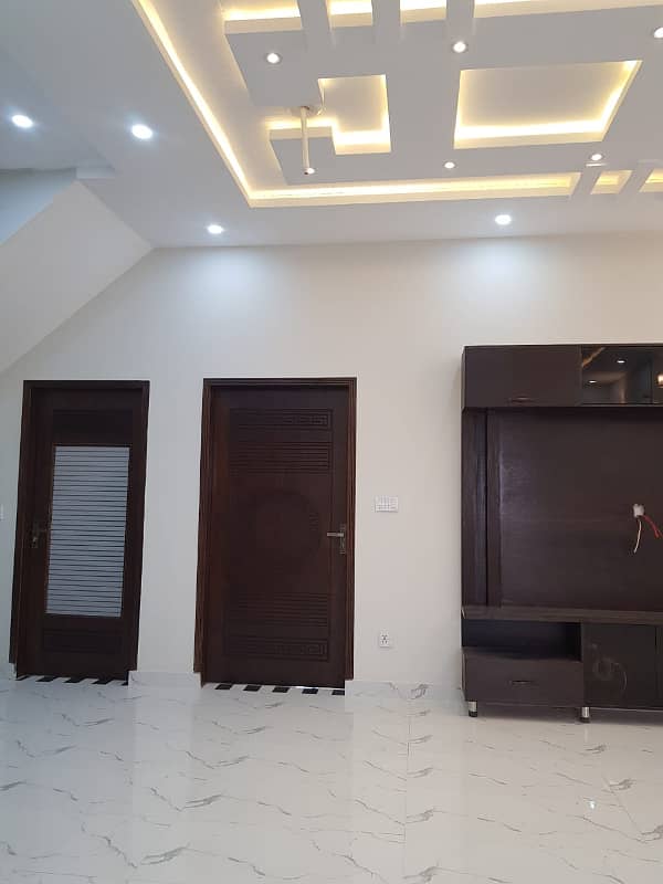 5 Marla Hot Location Brand New House For Sale In Park View City Lahore 11