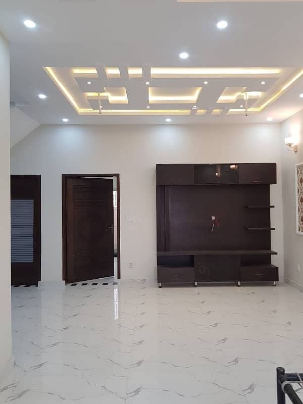 5 Marla Hot Location Brand New House For Sale In Park View City Lahore 22
