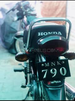Honda 125 2018 model one hand use thanki tappy 19 k lgy howy hain