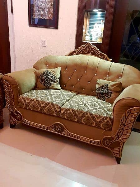 3+2+1 SOFA SET IN NEW CONDITION 3