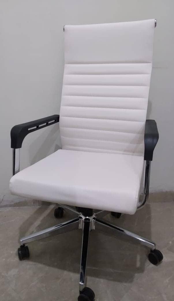 Executive , Boss , CEO Chairs ( Comfortable and Ergonomic Chair ) 1