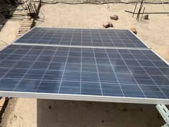 2 solar panel for sale without stand 9000*2=18000 0