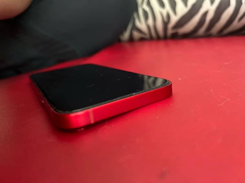 Apple iPhone 13 - red - 256 GB 4