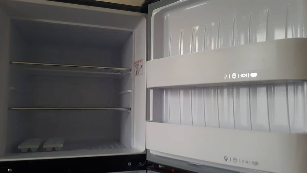 Orient Ruby 330 Liters Refrigerator 4