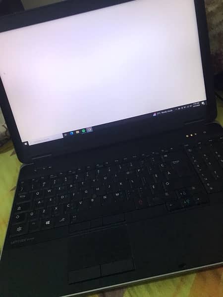 Dell Laptop new condition 2