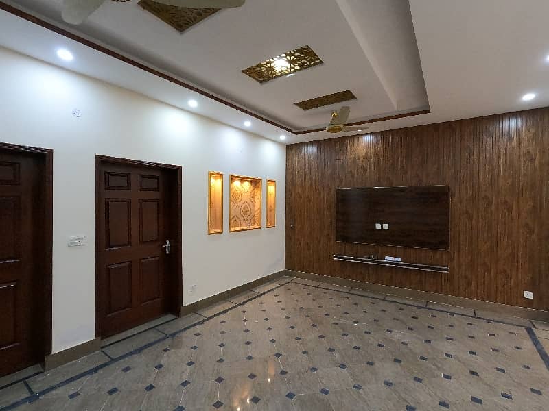 Affordable House For sale In Punjab University Phase 2 - Block C 9
